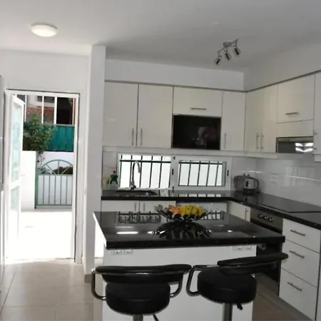 Bungalow En San Eugenio Bajo Appartement *
